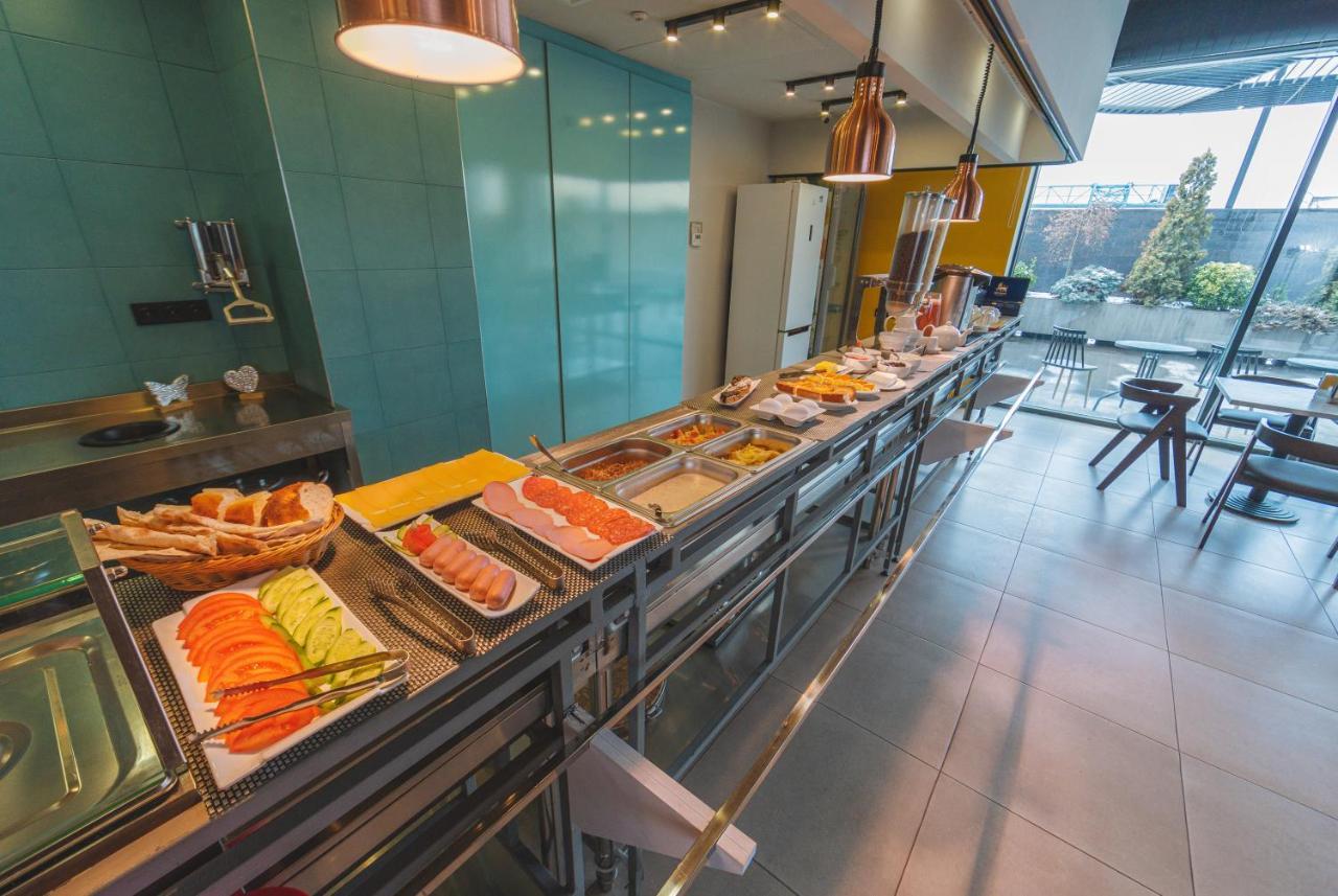 4Guest Hotel Yerevan Ngoại thất bức ảnh