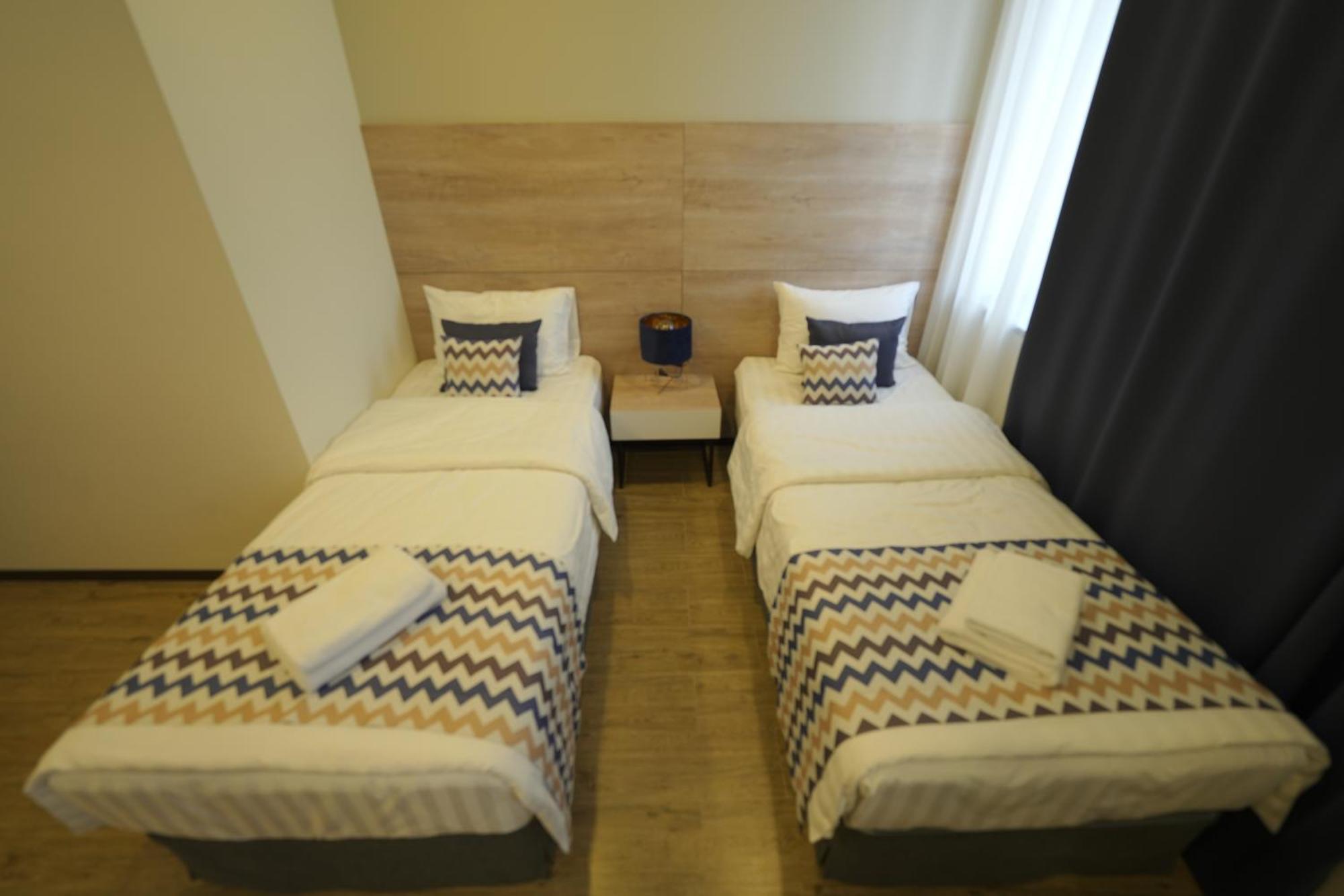 4Guest Hotel Yerevan Ngoại thất bức ảnh