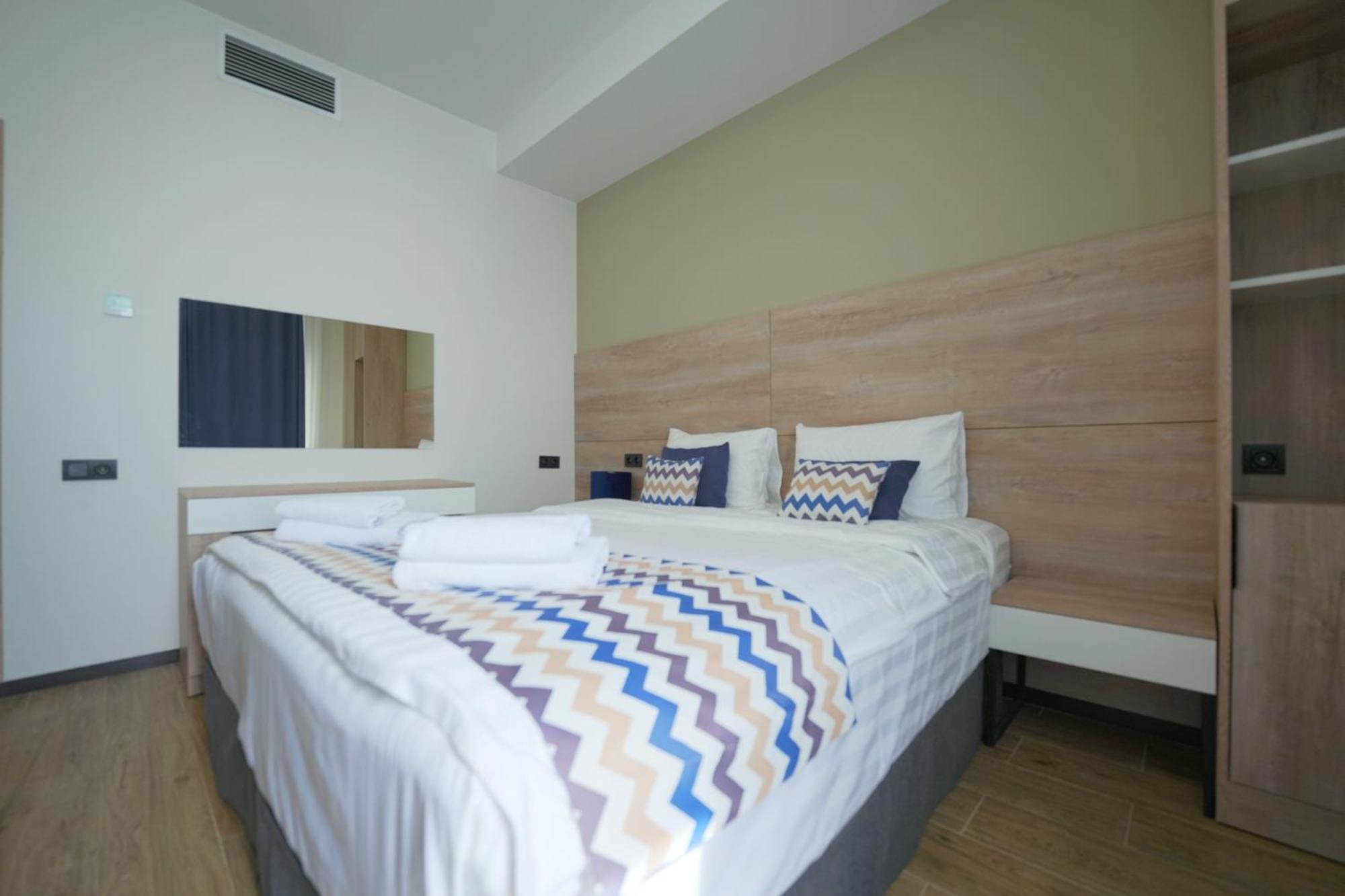 4Guest Hotel Yerevan Ngoại thất bức ảnh