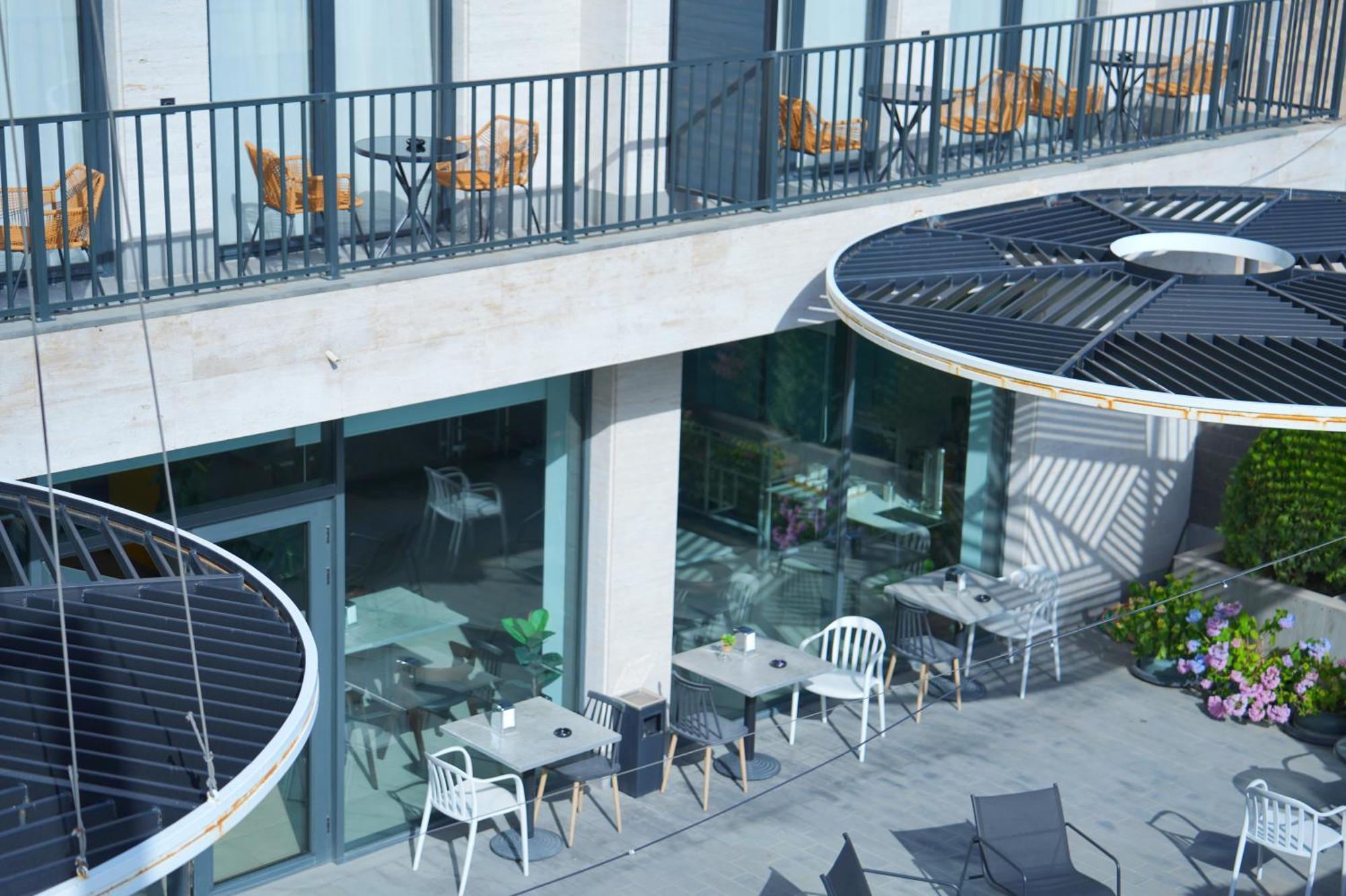 4Guest Hotel Yerevan Ngoại thất bức ảnh