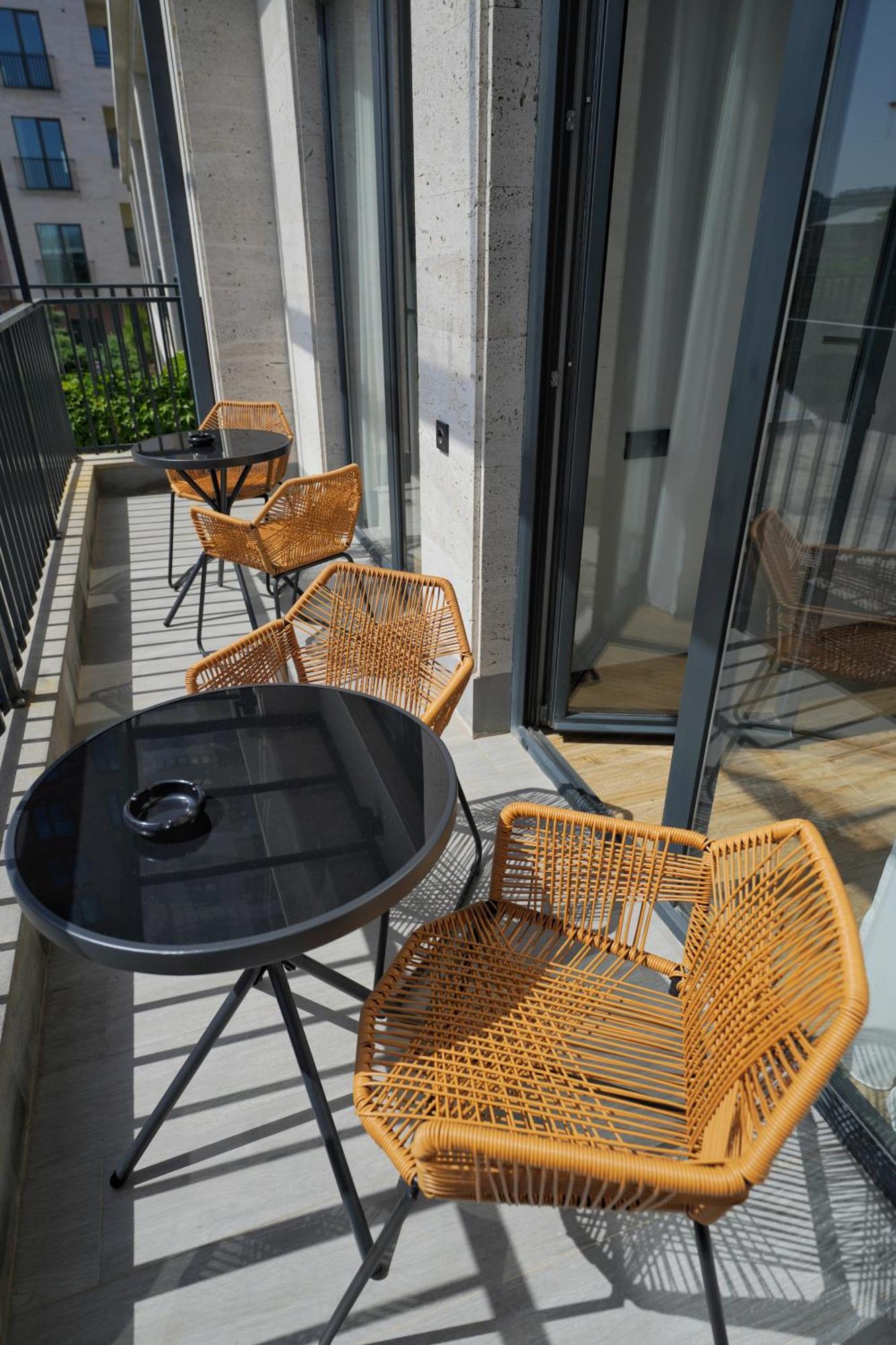 4Guest Hotel Yerevan Ngoại thất bức ảnh